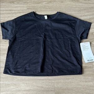 lululemon athletica Black Short Sleeve Cates Tee size 2 brand new with tags